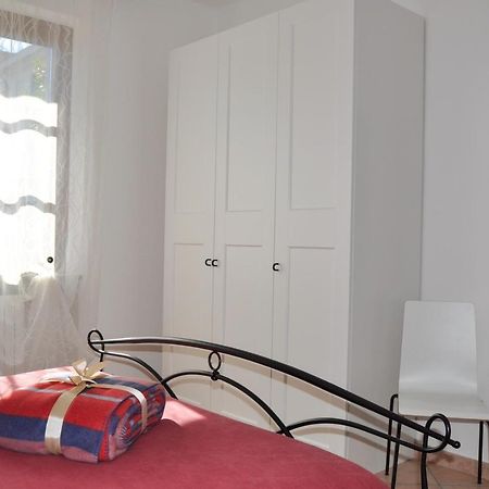 B&B Sarita'S Rooms Certosa di Pavia Exterior foto
